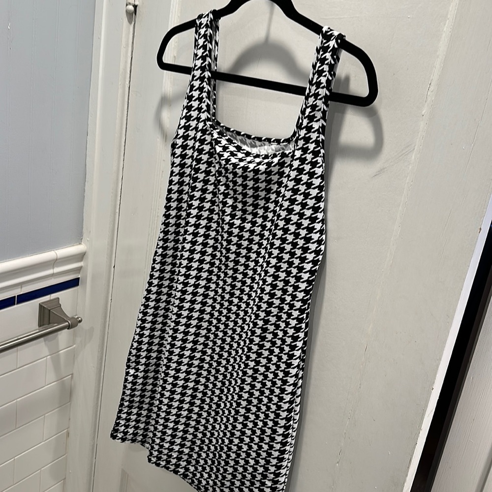 SHEIN dress - never worn! Houndstooth mini dress, 1XL (14)
